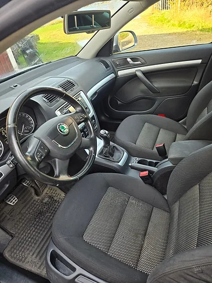 Skoda Octavia Scout 2012 photo 4