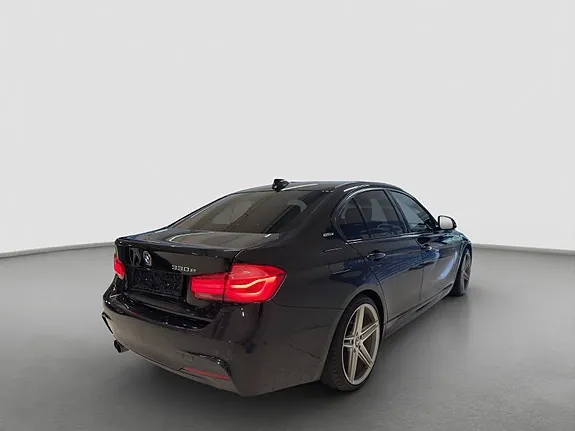 BMW 330E 2017 photo 4