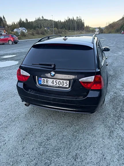 BMW 320D 2007 photo 4