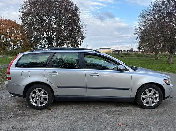 Volvo V50 2007 photo 4