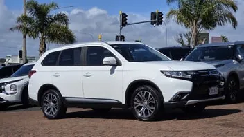 Mitsubishi Outlander 2017 photo 4