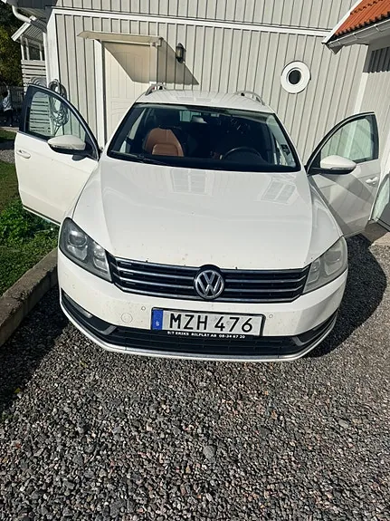 Volkswagen Passat 2013 photo 2