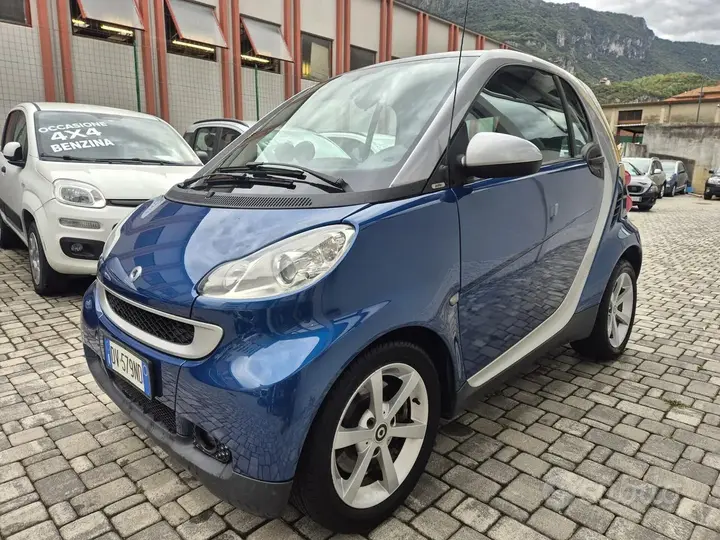 Smart Fortwo 2009 photo 2
