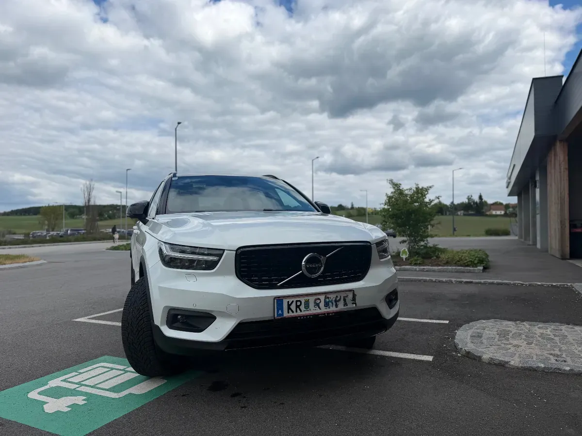 Volvo Xc40 2021 photo 2