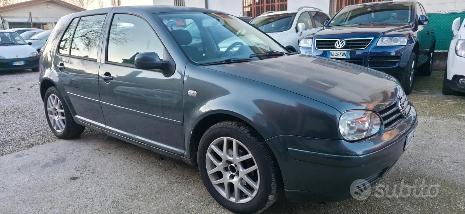 Volkswagen Golf 2003 photo 2