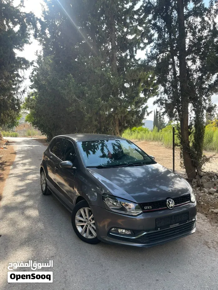 Volkswagen Polo 2018 photo 2