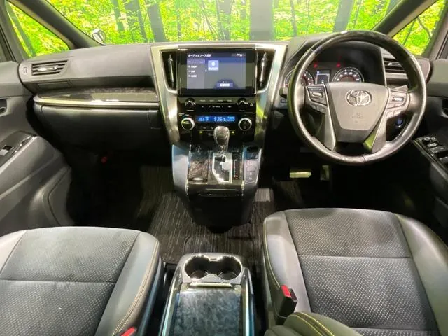 Toyota Alfaard 2.5S Type Gold Ii 2021 photo 2