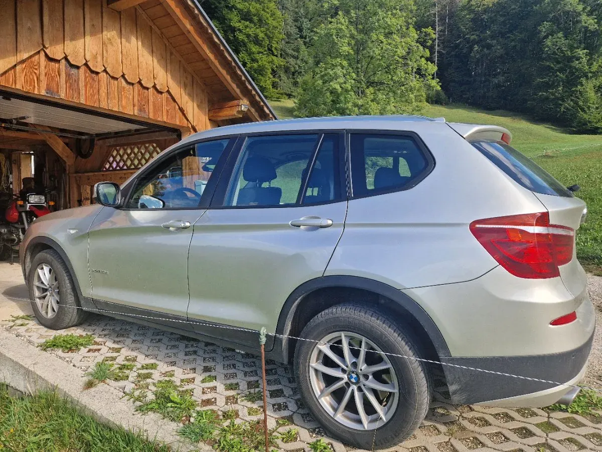 BMW X3 2011 photo 3
