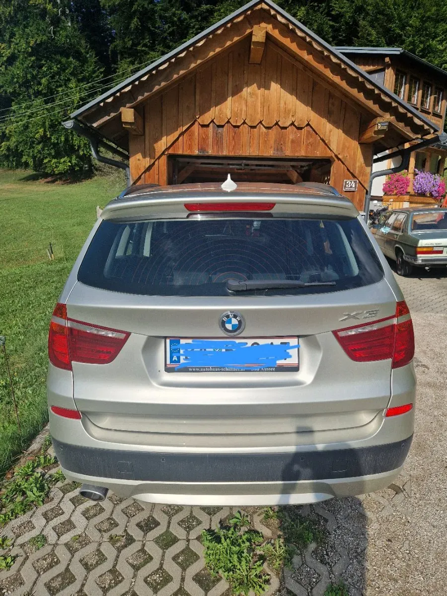 BMW X3 2011 photo 2