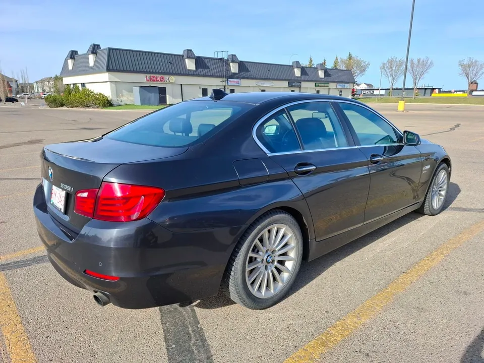 BMW 535I