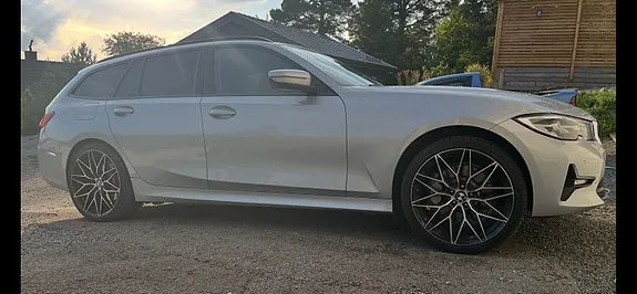 BMW 330E
