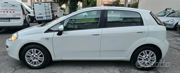Fiat Punto 2014 photo 2