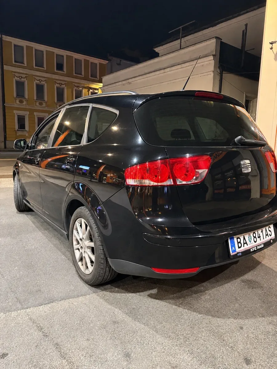 Seat Altea Xl 2011 photo 2