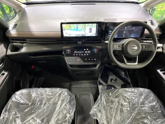 Nissan Serena 2026 photo 2
