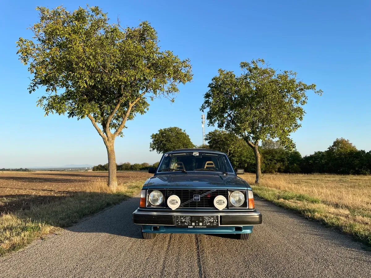 Volvo Serie 200 1977 photo 2