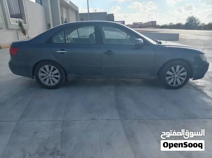 Hyundai Sonata 2009 photo 2