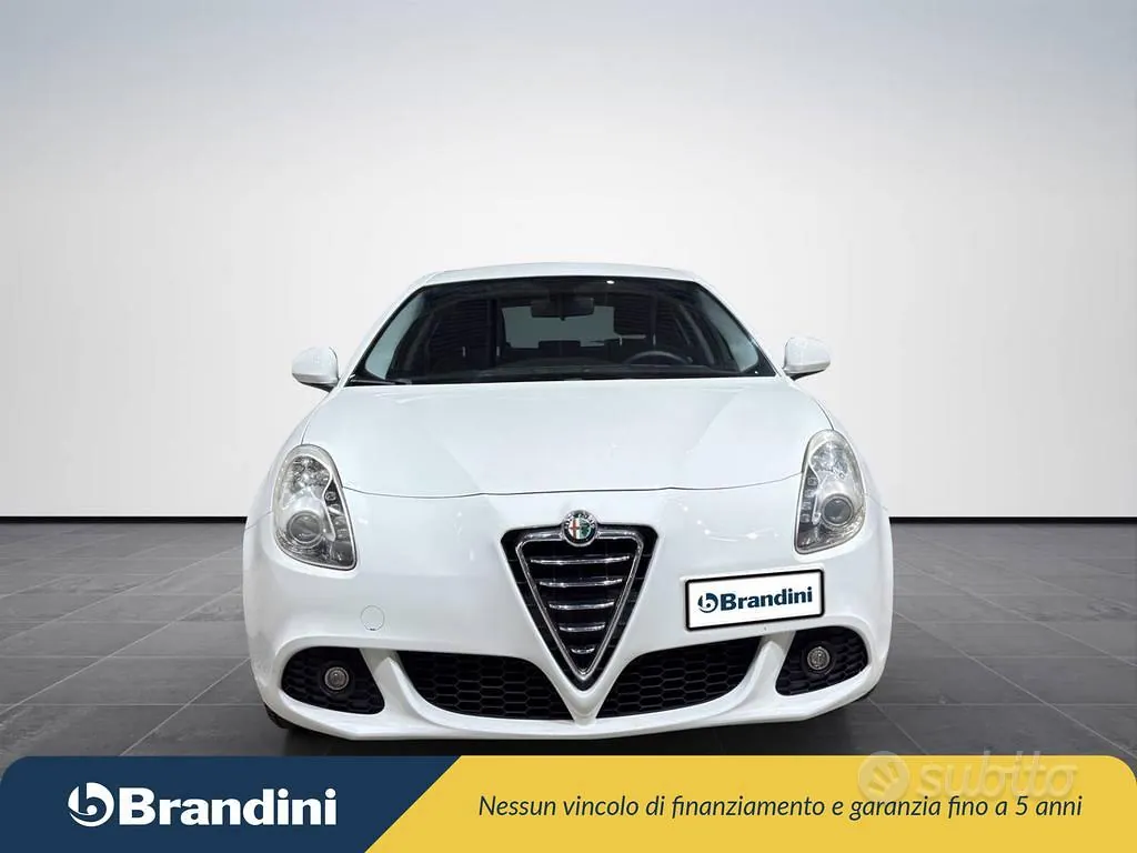 Alfa Romeo Giulietta 2012 photo 3