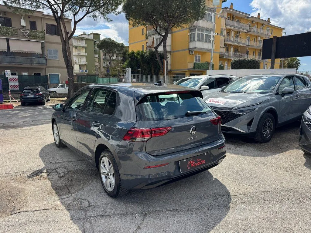 Volkswagen Golf 2022 photo 4