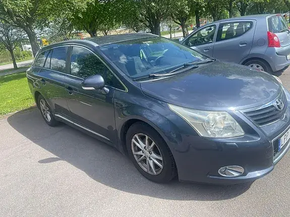 Toyota Avensis 2011 photo 4