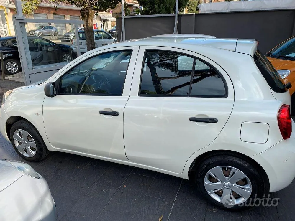 Nissan Micra 2015 photo 5