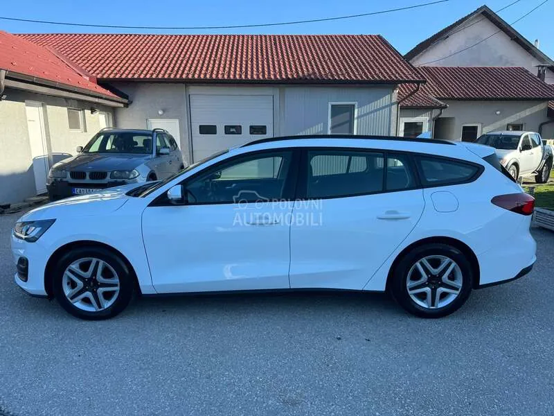 Ford Focus 2022 photo 5