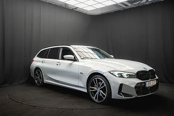 BMW 330E 2023 photo 5