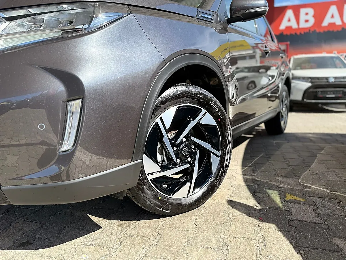Suzuki Vitara 2026 photo 3