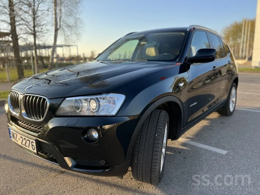 BMW X3 2012 photo 2