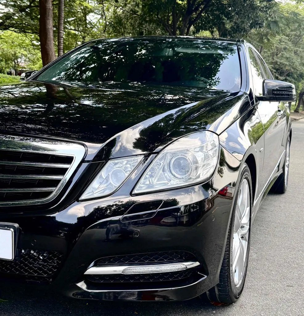 Mercedes-Benz E-Class 2010 photo 4