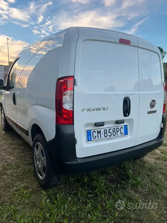 Fiat Fiorino 2023 photo 2