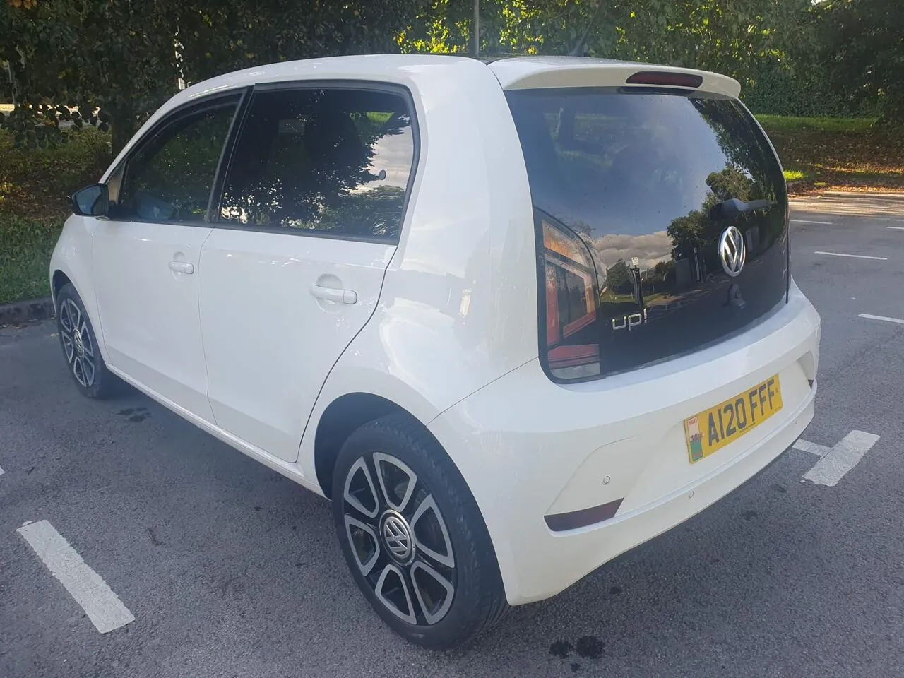 Volkswagen Up 2017 photo 3
