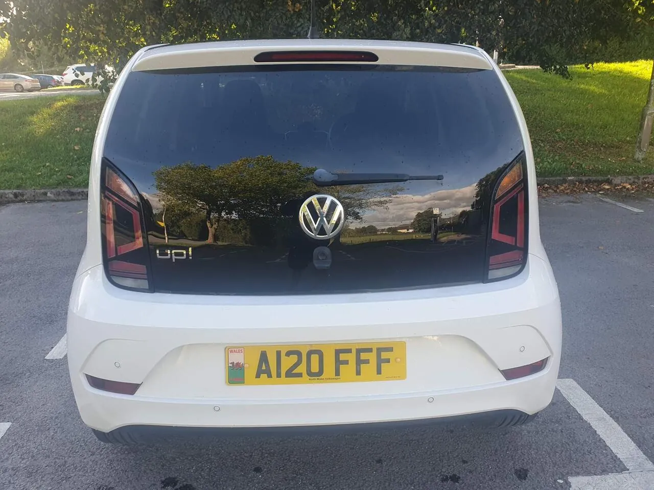 Volkswagen Up 2017 photo 4