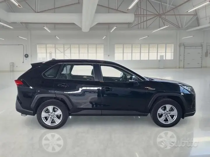 Toyota Rav4 2021 photo 3