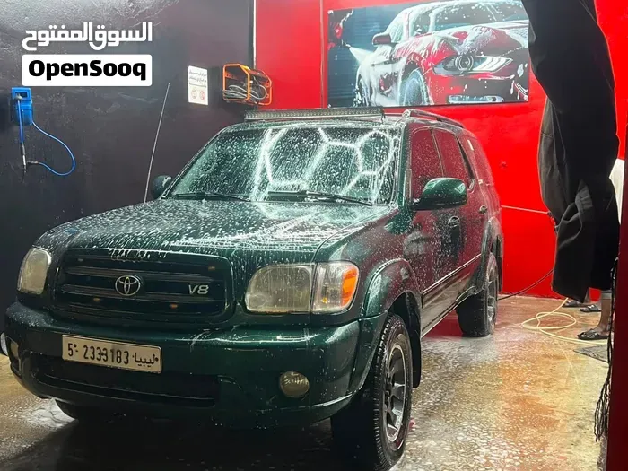 Toyota Sequoia 2004 photo 2