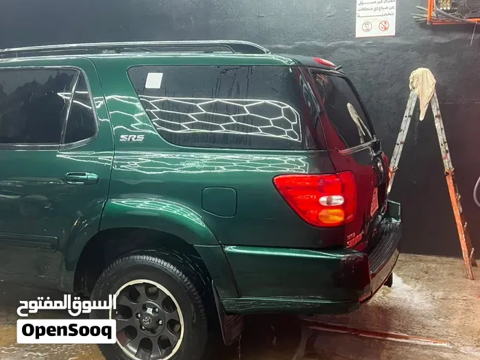 Toyota Sequoia 2004 photo 3