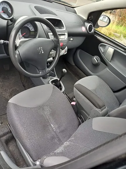 Peugeot 107 2008 photo 2