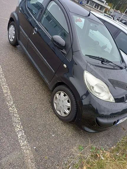 Peugeot 107 2008 photo 4