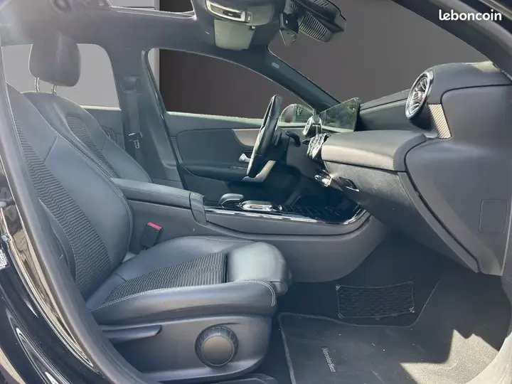 Mercedes-Benz A-Class 2019 photo 5