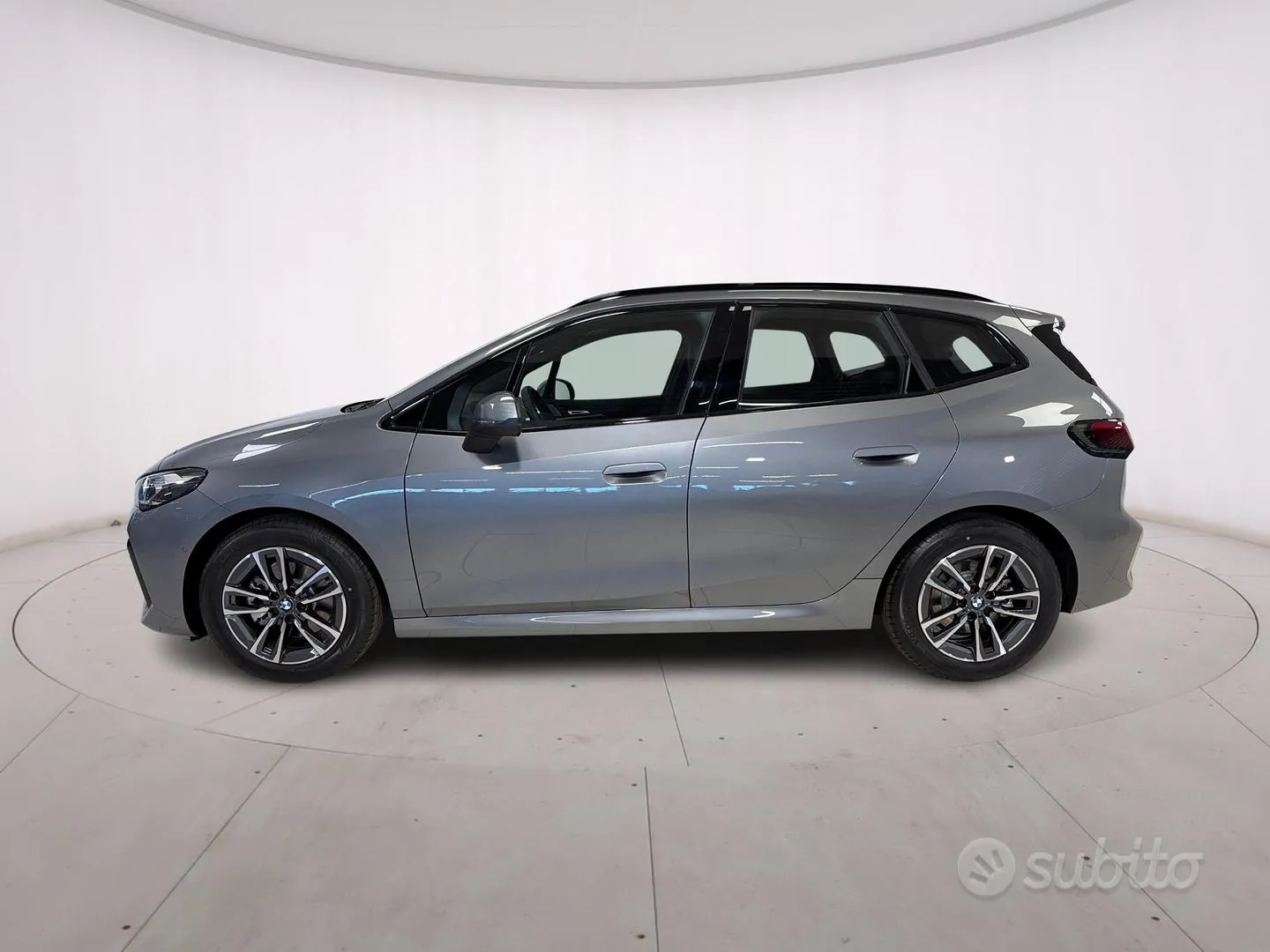 BMW 2 Series 2023 photo 3