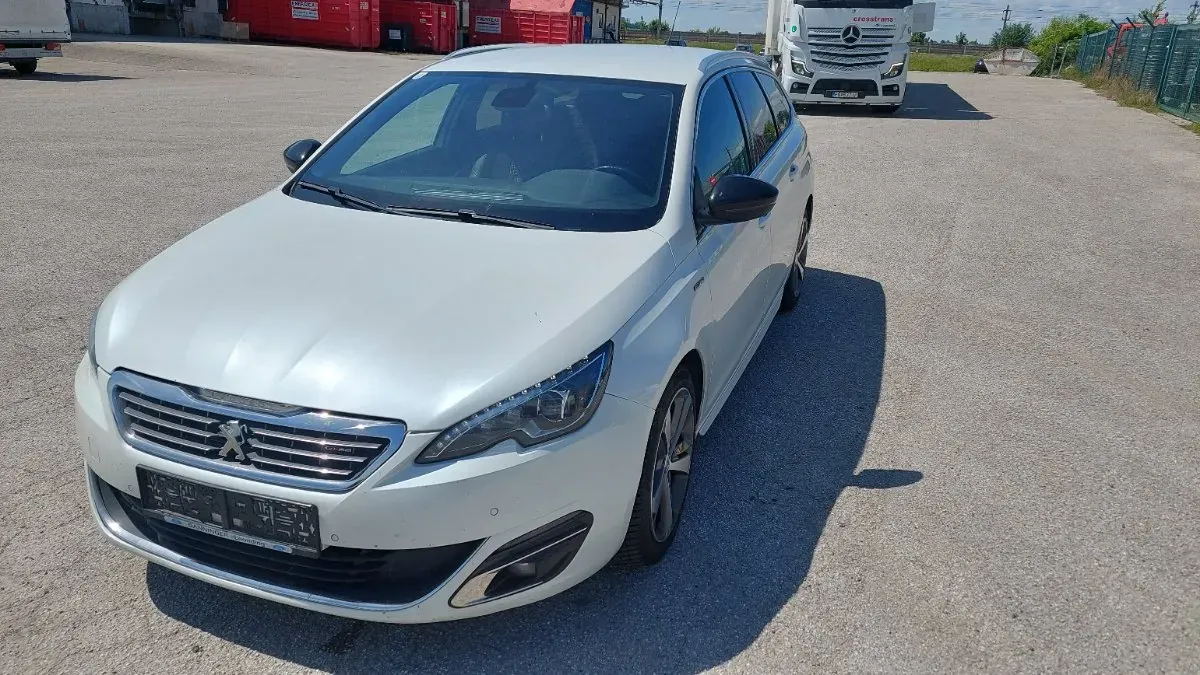 Peugeot 308 2016 photo 3