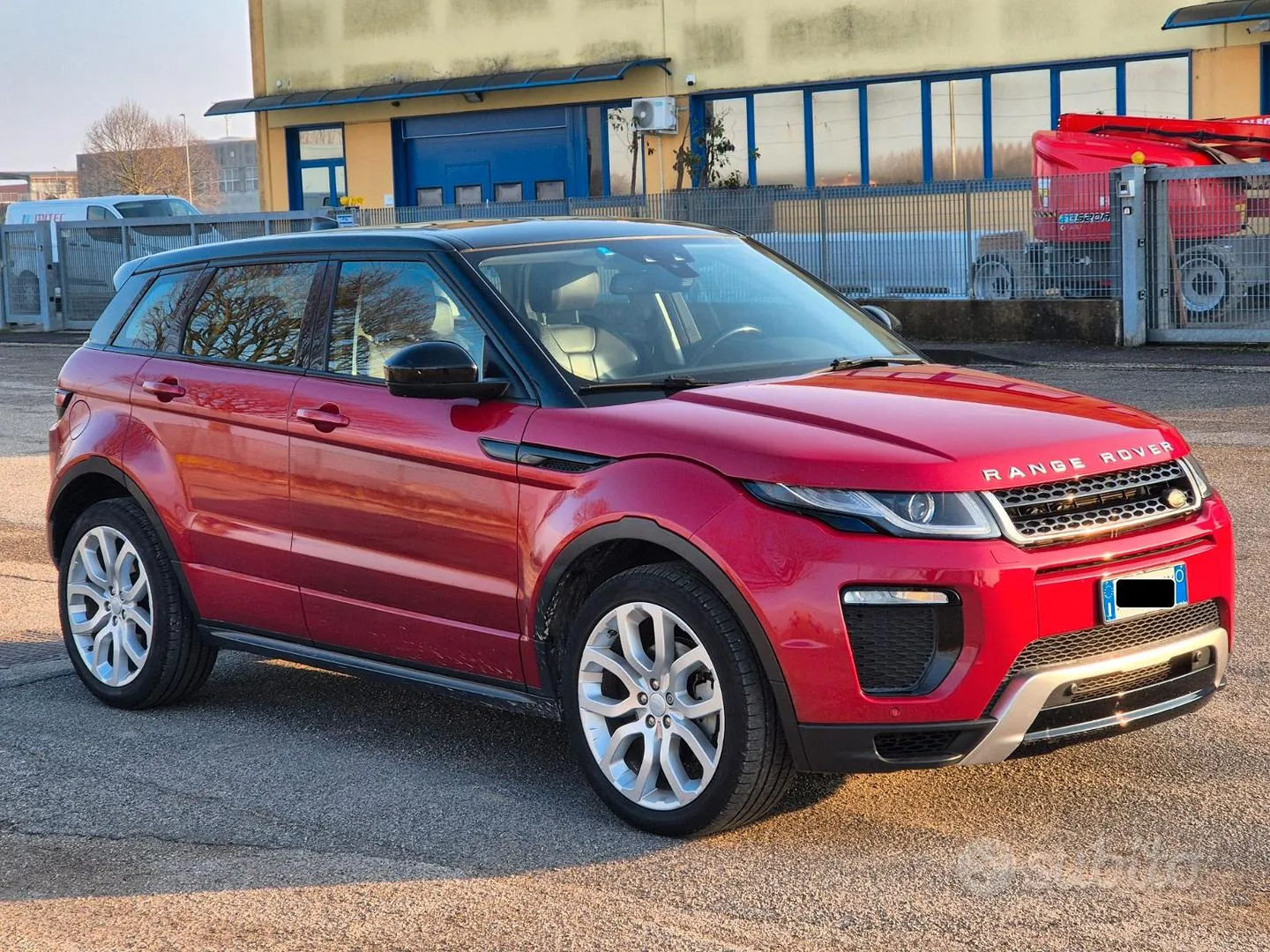 Land Rover Range Rover Evoque 2017 photo 3