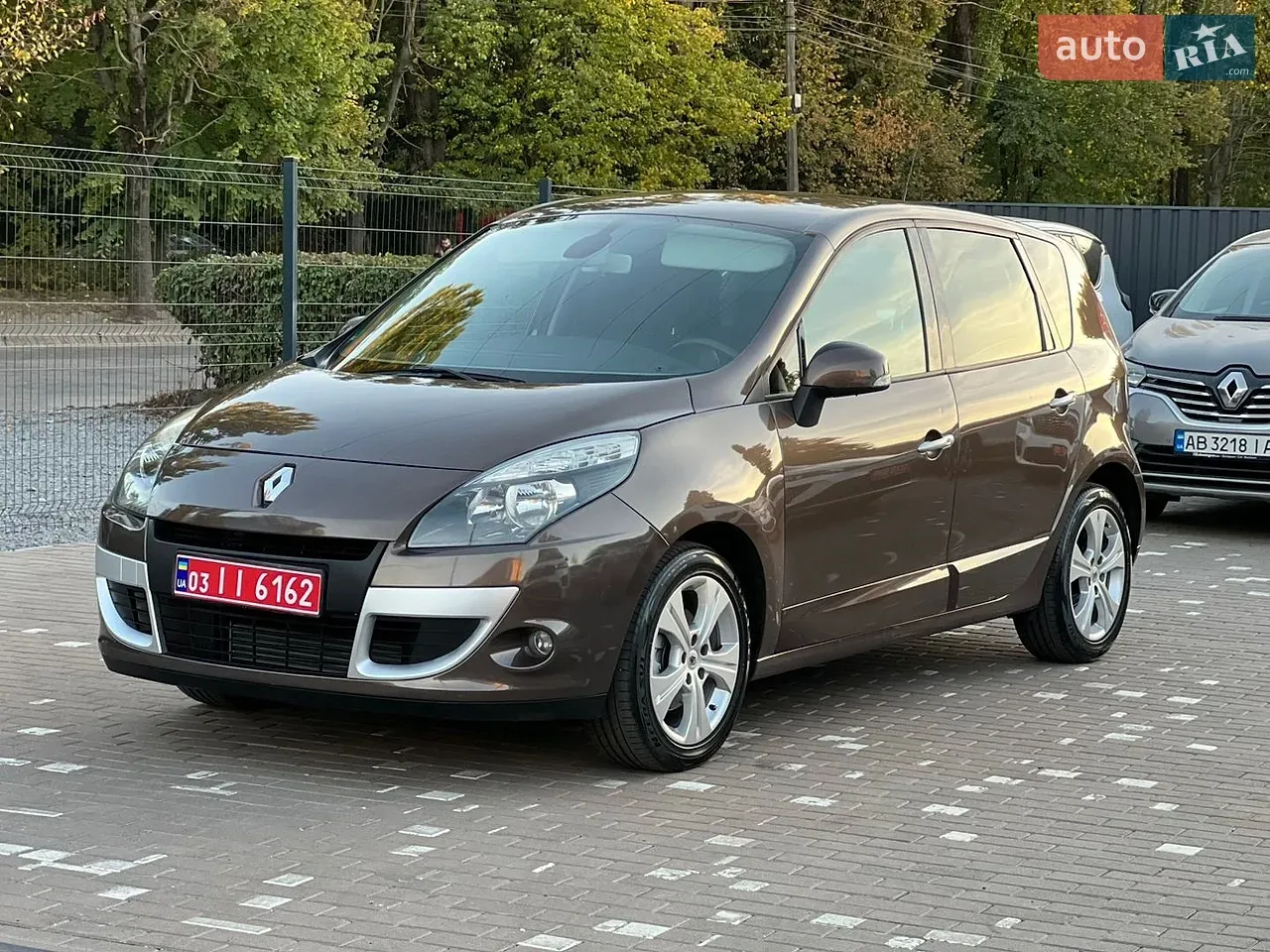 Renault Scenic 2011 photo 3