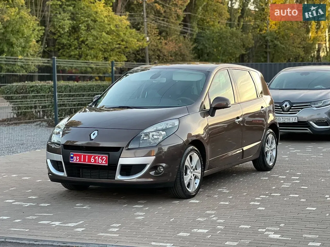 Renault Scenic 2011 photo 4