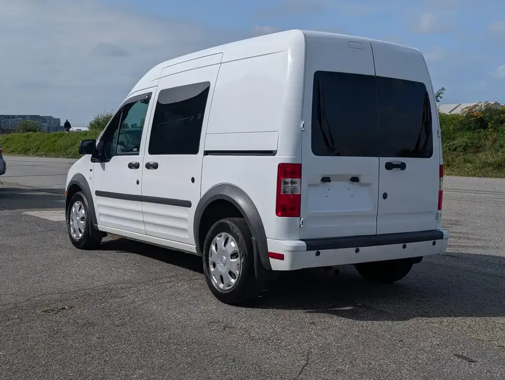 Ford Transit Connect 2010 photo 4