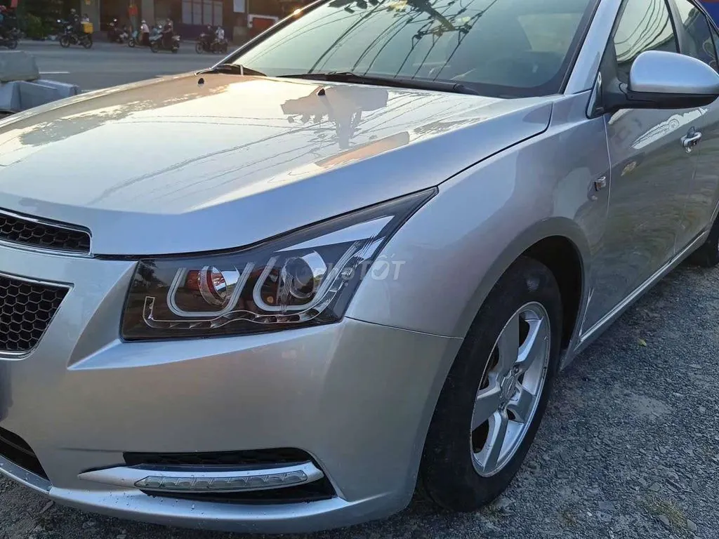 Chevrolet Cruze 2011 photo 2