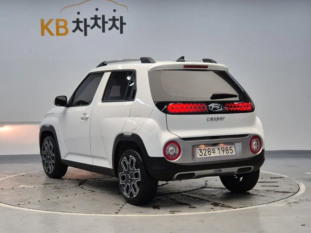 Hyundai Casper 2023 photo 2