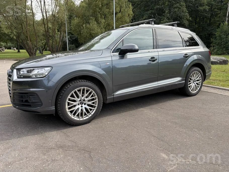 Audi Q7 2015 photo 2