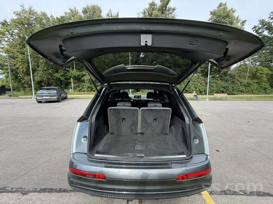 Audi Q7 2015 photo 5