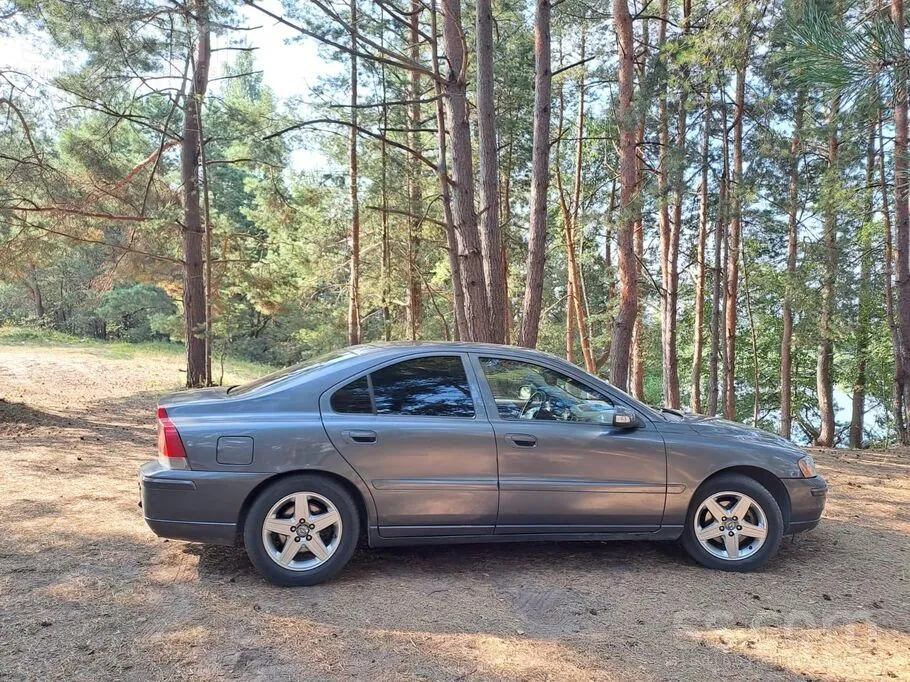 Volvo S60 2008 photo 3