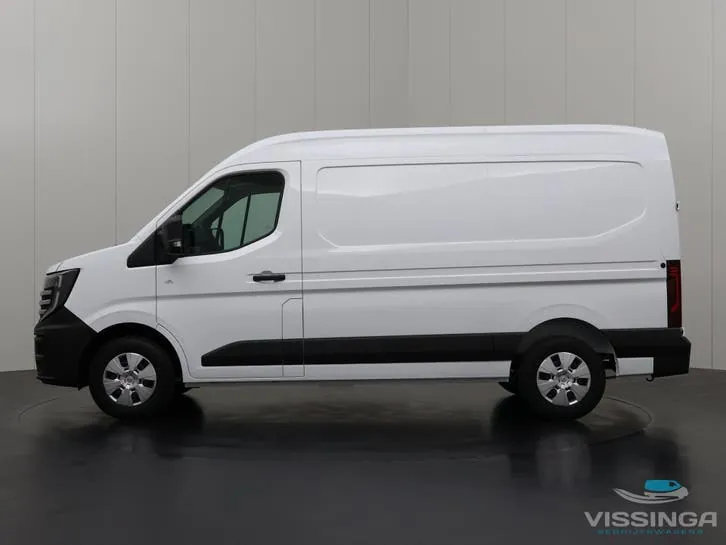 Nissan Interstar-E 2026 photo 3